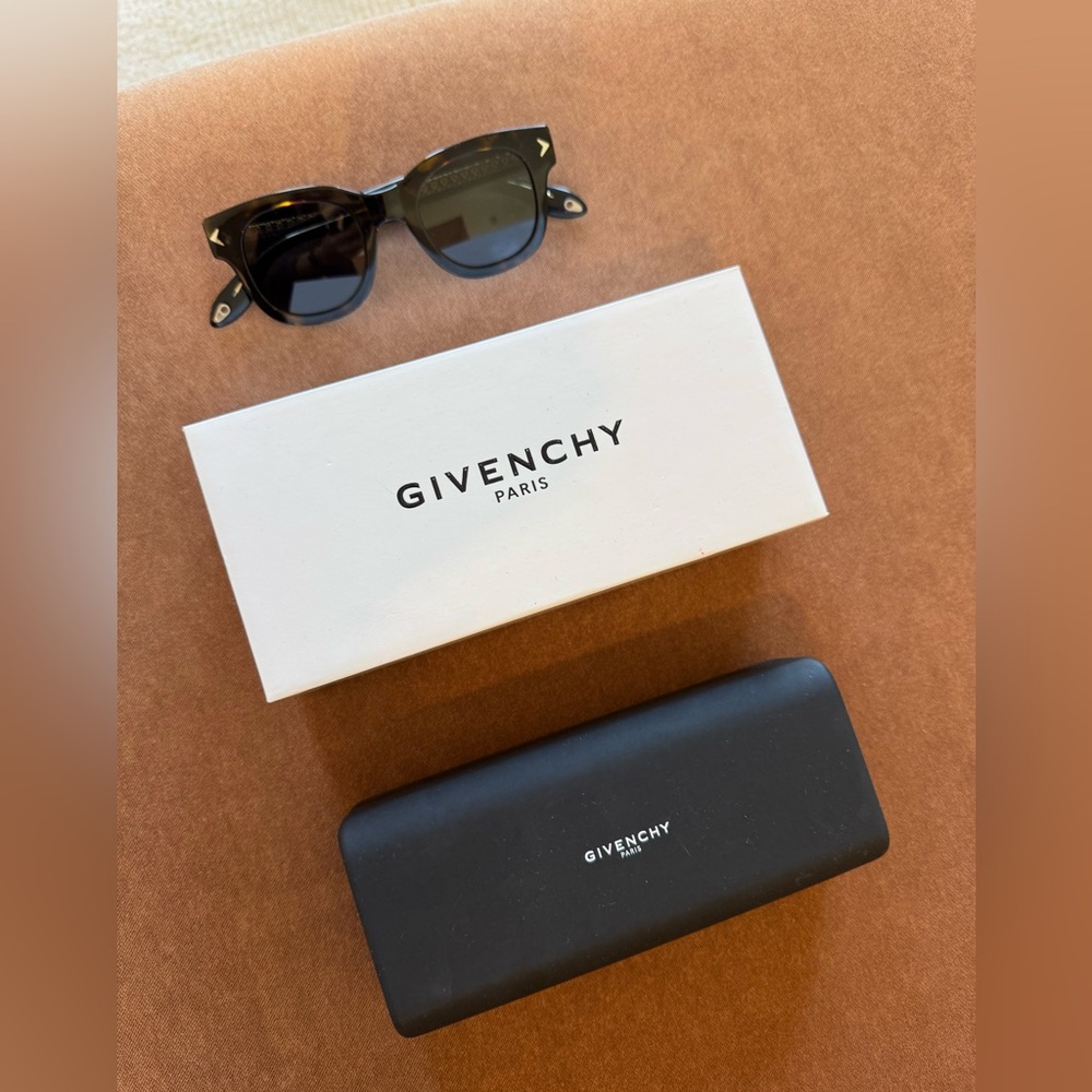 Givenchy tortoise sunglasses with case and box